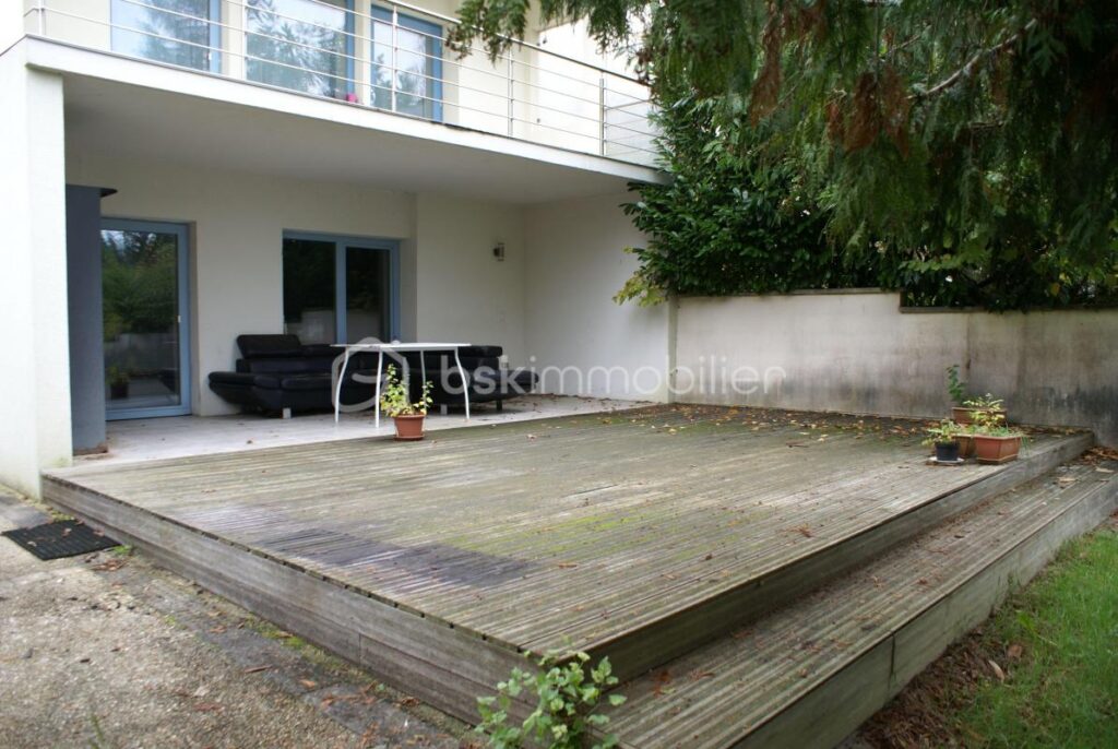 Maison d’architecte à CHARTRETTES de 195m² – 6 pièces – 4 chambres – 195 m²