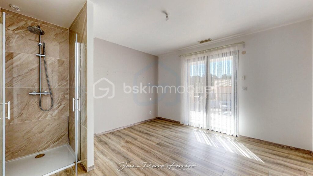 maison contemporaine Clermont l’hérault – 4 pièces – 3 chambres – 137 m²