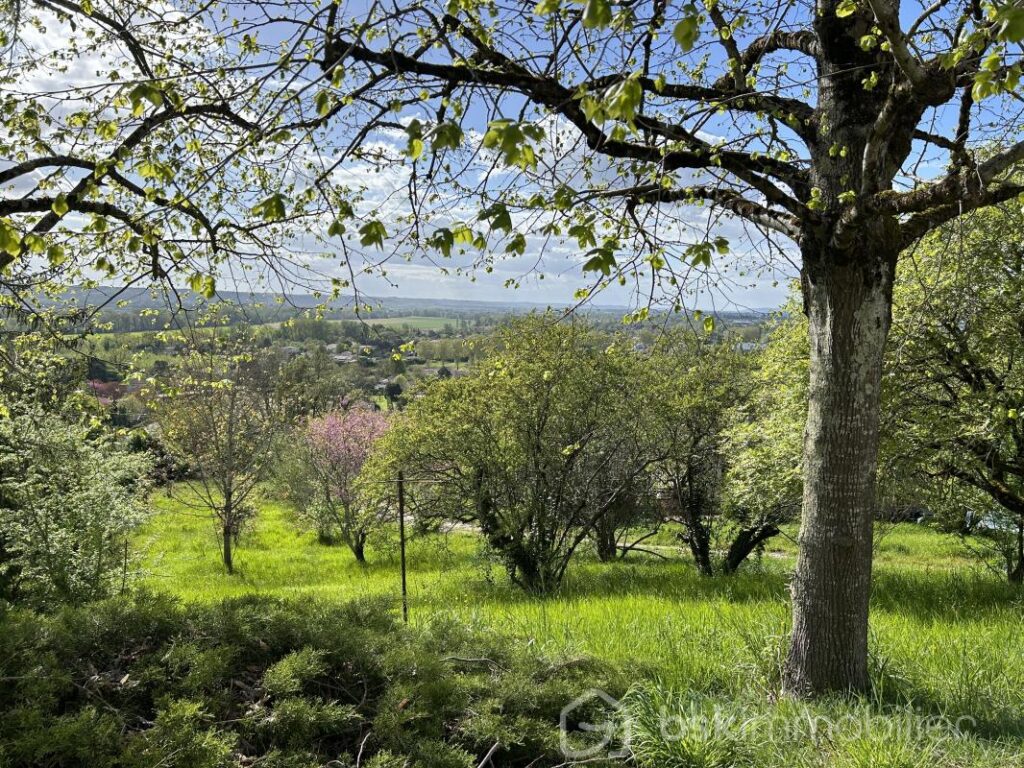 MAISON PLAIN PIED – 3 CHAMBRES – GARAGE – 4 pièces – 3 chambres – 103 m²