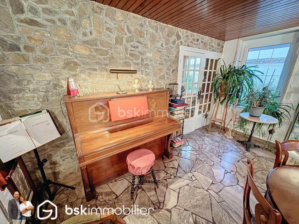 Maison de ville 4 chambres – 7 pièces – 4 chambres – 180 m²