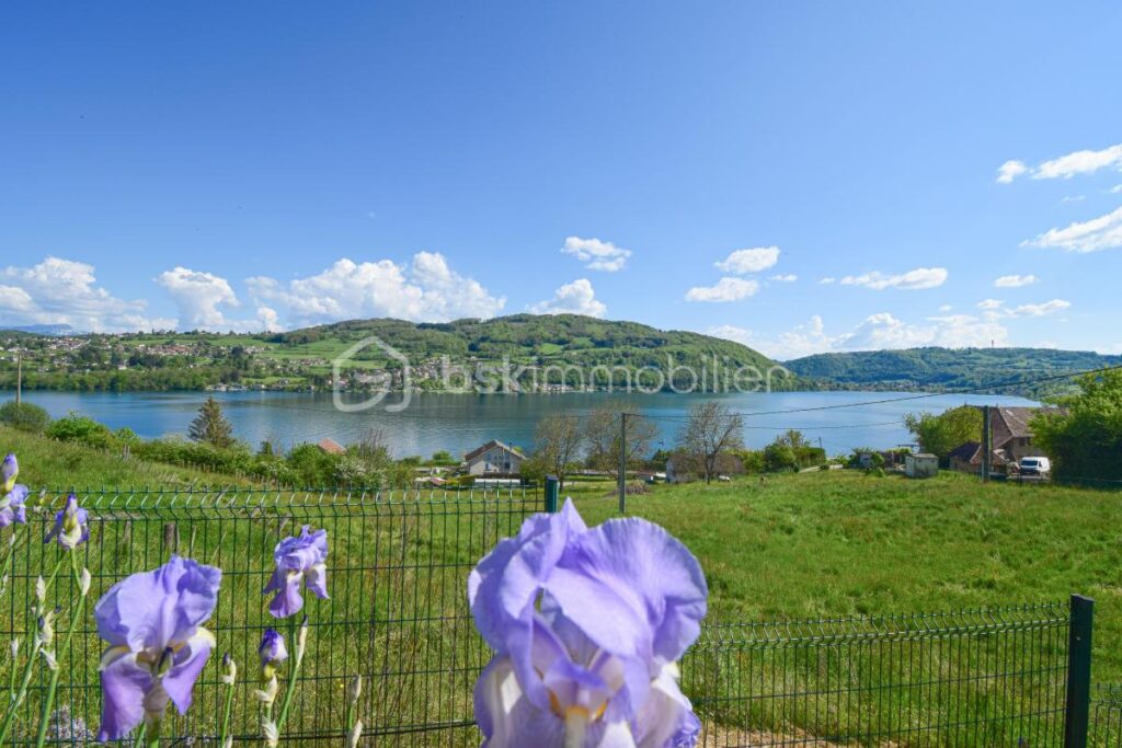 Maison 230 m² habitables avec vue sur Lac – 7 pièces – 6 chambres – 230 m²