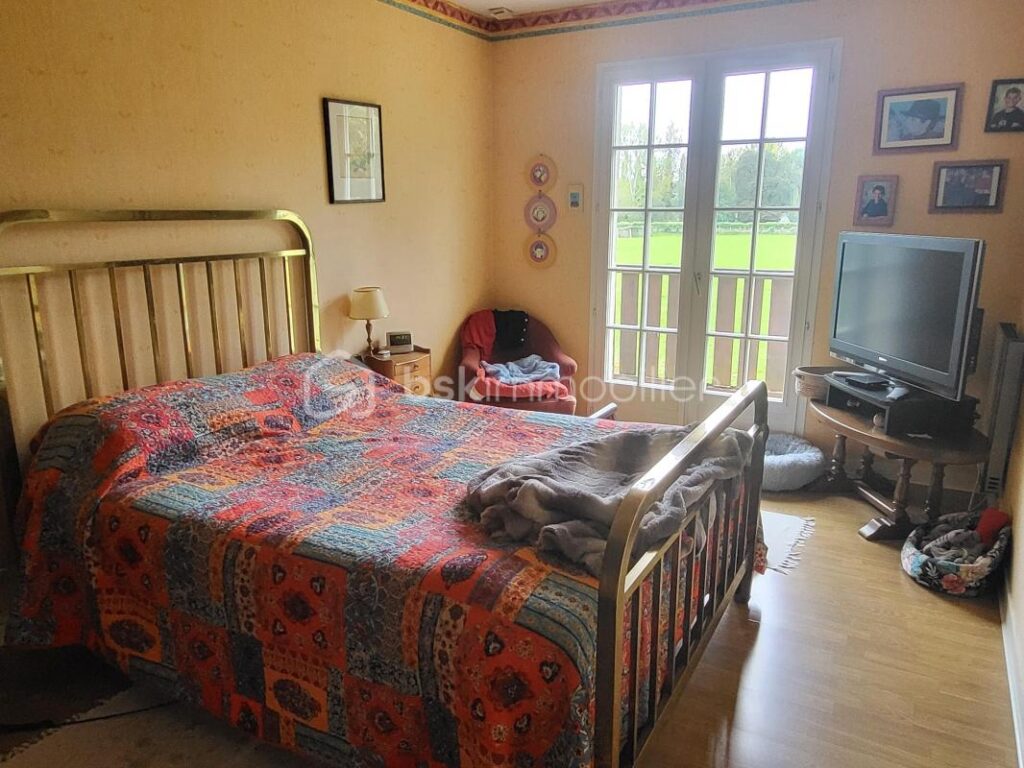 Maison au bord de l’eau ! – 4 pièces – 2 chambres – 130 m²