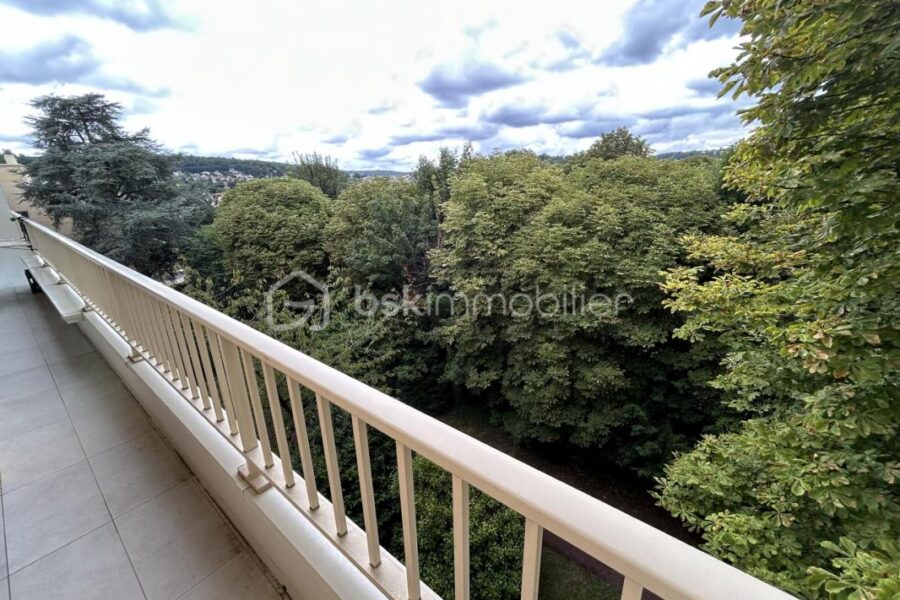 Appartement à vendre à Sevres