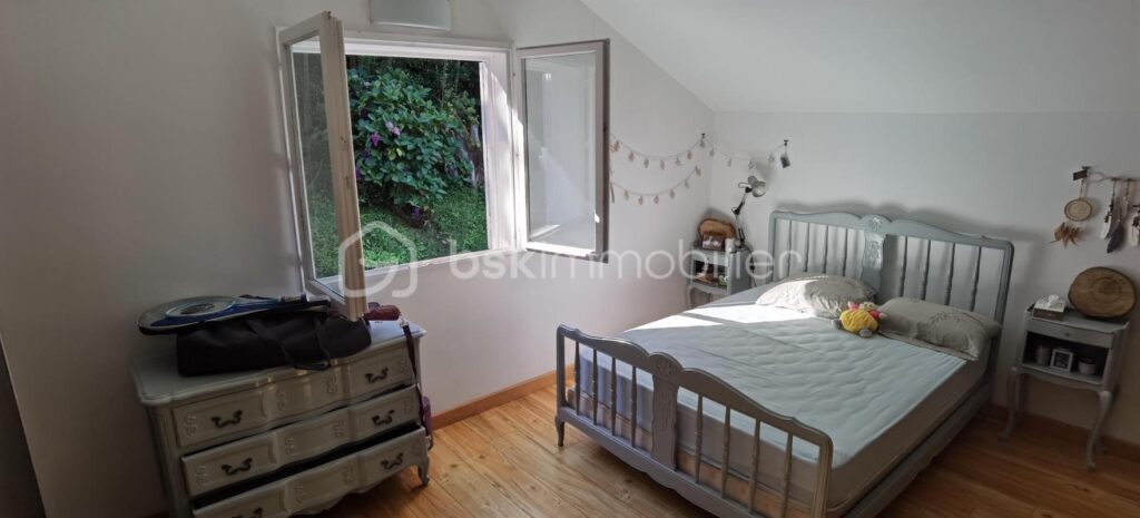 A VENDRE – VILLA – LE BRULE SAINT-DENIS – 5 pièces – 3 chambres – 164 m²