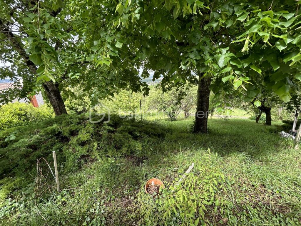 MAISON PLAIN PIED -Terrain- 3 CHAMBRES – GARAGE – 4 pièces – 3 chambres – 103 m²