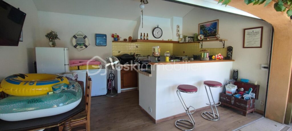 Magnifique Maison 160 m2 piscine – 5 pièces – 3 chambres – 160 m²