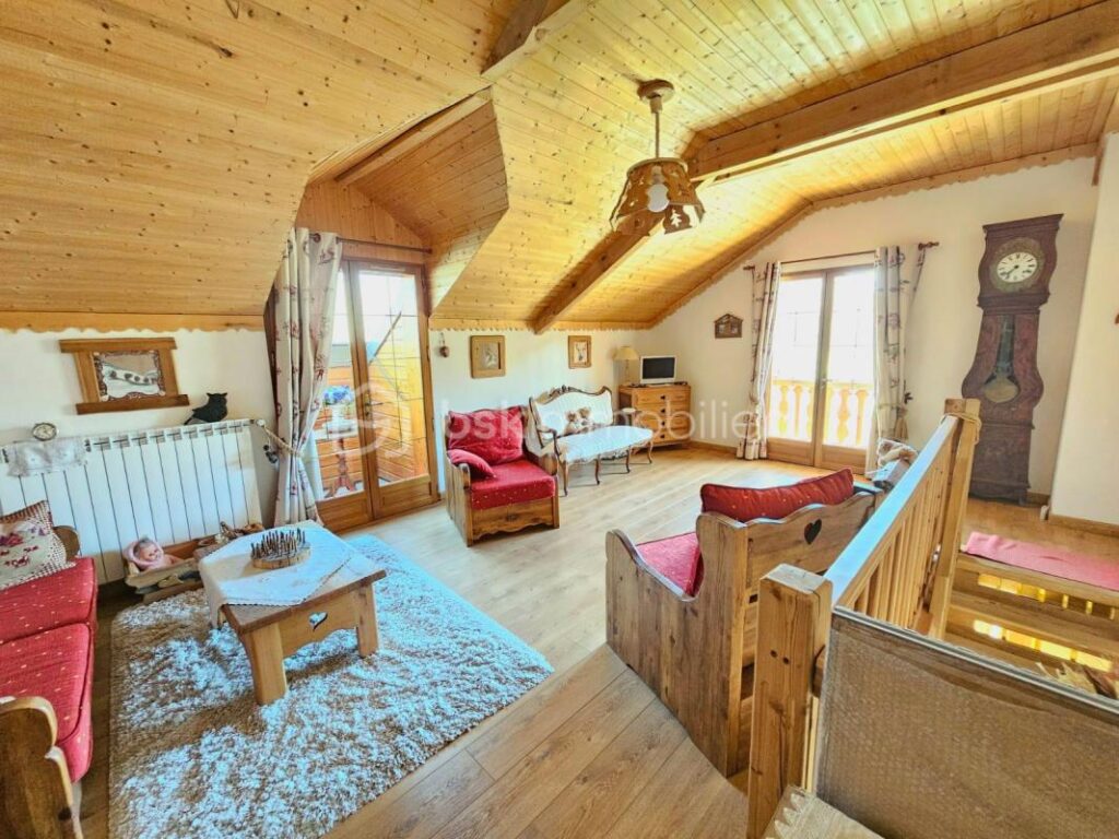 🏔 À VENDRE – Superbe chalet individuel lumineux avec vue panoramique à Allos 🏡 – 6 pièces – 4 chambres – 250 m²