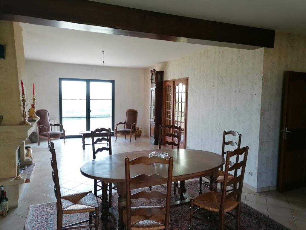 BAISSE DE PRIX ! PAVILLON INDIVIDUEL/CAMPAGNE/ 6 CHAMBRES GRAND VERLY 02 – 8 pièces – 6 chambres – 192 m²