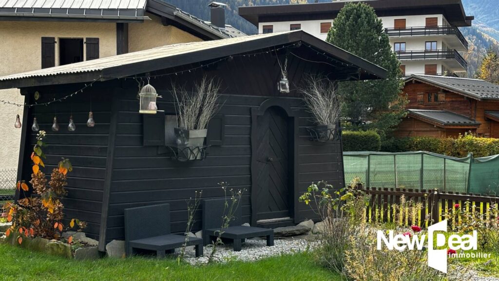 CHALET – 2 APPARTEMENTS – CHAMONIX MONT-BLANC – 6 pièces – 4 chambres – 101 m²