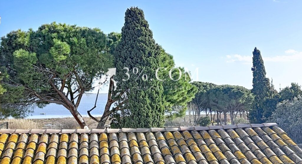 Charmante maison atypique de caractère avec terrasses, studi – 8 pièces – 4 chambres – 183 m²