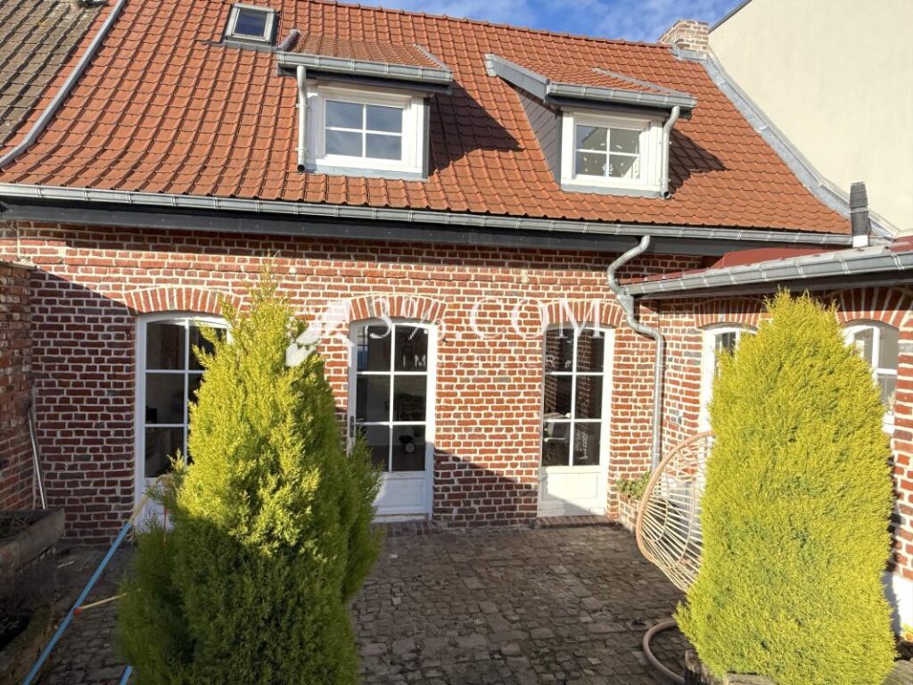 MAISON FLAMANDE DE 85 M2 AVEC 3 CH + JARDIN + HANGAR – 4 pièces – 3 chambres – 85 m²