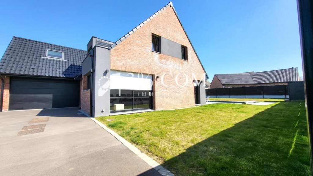 Coup de Coeur Lorgies ! – 5 pièces – 3 chambres – 146 m²