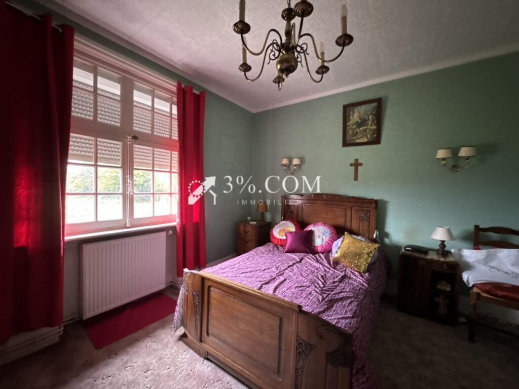 Propriété individuelle semi plain pied 227m2 à Artres – 10 pièces – 6 chambres – 227 m²