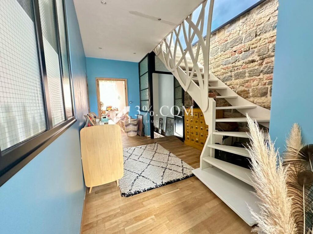 Maison semi-mitoyenne avec vue cathédrale – 7 pièces – 4 chambres – 132 m²