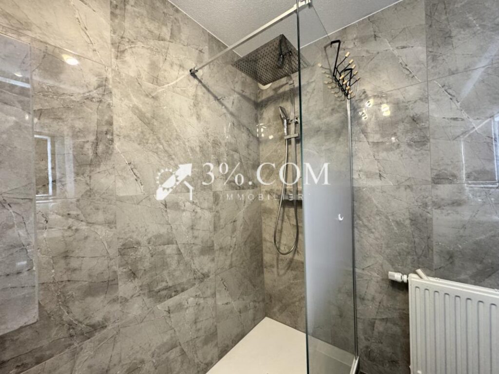 3%COM Beau F3 avec 2 balcons et double garage – 3 pièces – 2 chambres – 68 m²