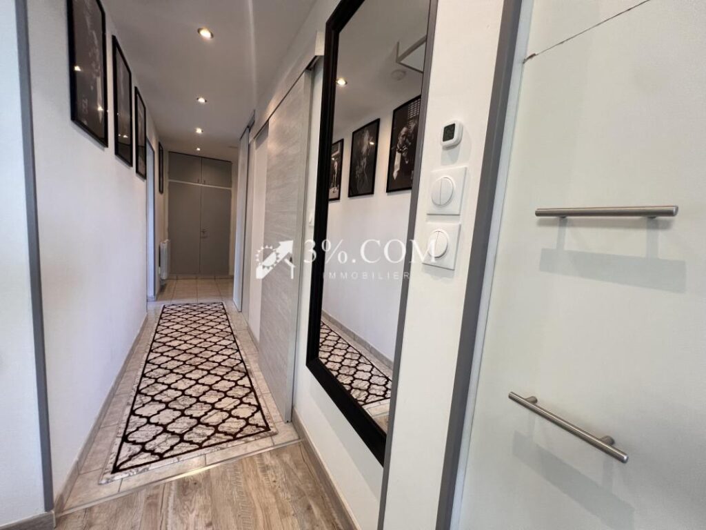 3%.COM Très bel appartement rénové au calme avec terrasse + – 2 pièces – 1 chambre – 59 m²