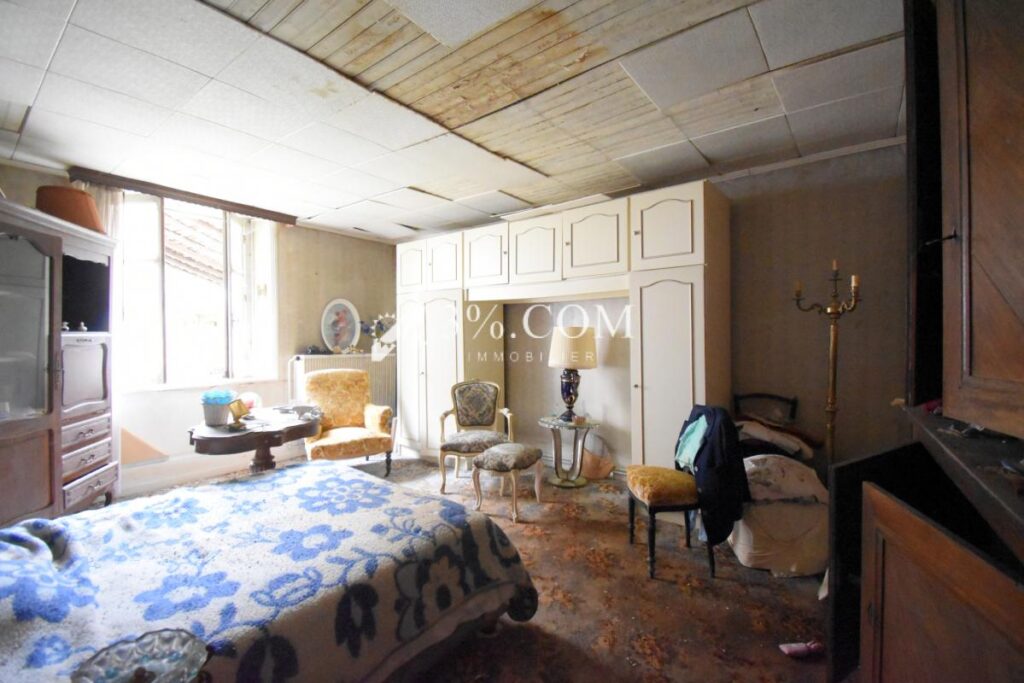 Ancien moulin de 154 m2, 3 chambres, 2 bureaux, dans écrin d – 5 pièces – 3 chambres – 153 m²