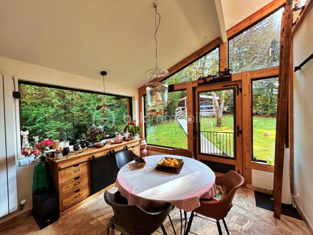 ✨ Élégance et charme à la campagne – Maison de caractère de 1895 avec dépendances aménagées ✨ – 6 pièces – 3 chambres – 160 m²