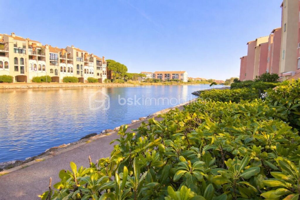 TERRASSE BELLE VUE SUR LE LAC MARIN – 2 pièces – 1 chambre – 22 m²