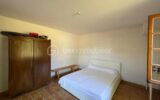 Maison en pierre de charme – 2 ch – Dépendances – 7 000 m² – 3 min de Cozes – 4 pièces – 2 chambres – 106 m²