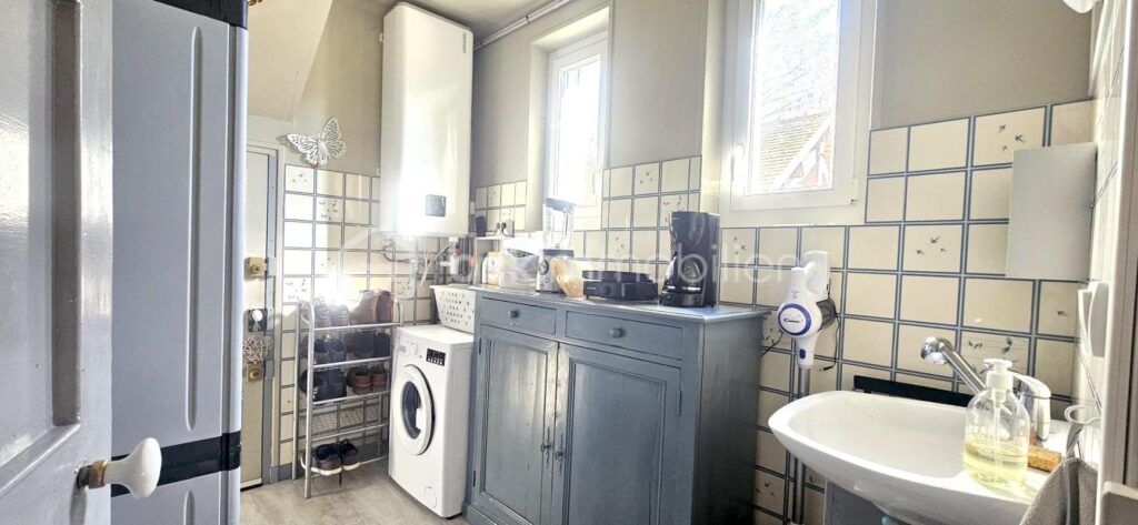 ✨ MAISON DE VILLE UNIQUE À SULLY-SUR-LOIRE – VUE EXCEPTIONNELLE SUR LA LOIRE✨ – 4 pièces – 3 chambres – 88 m²