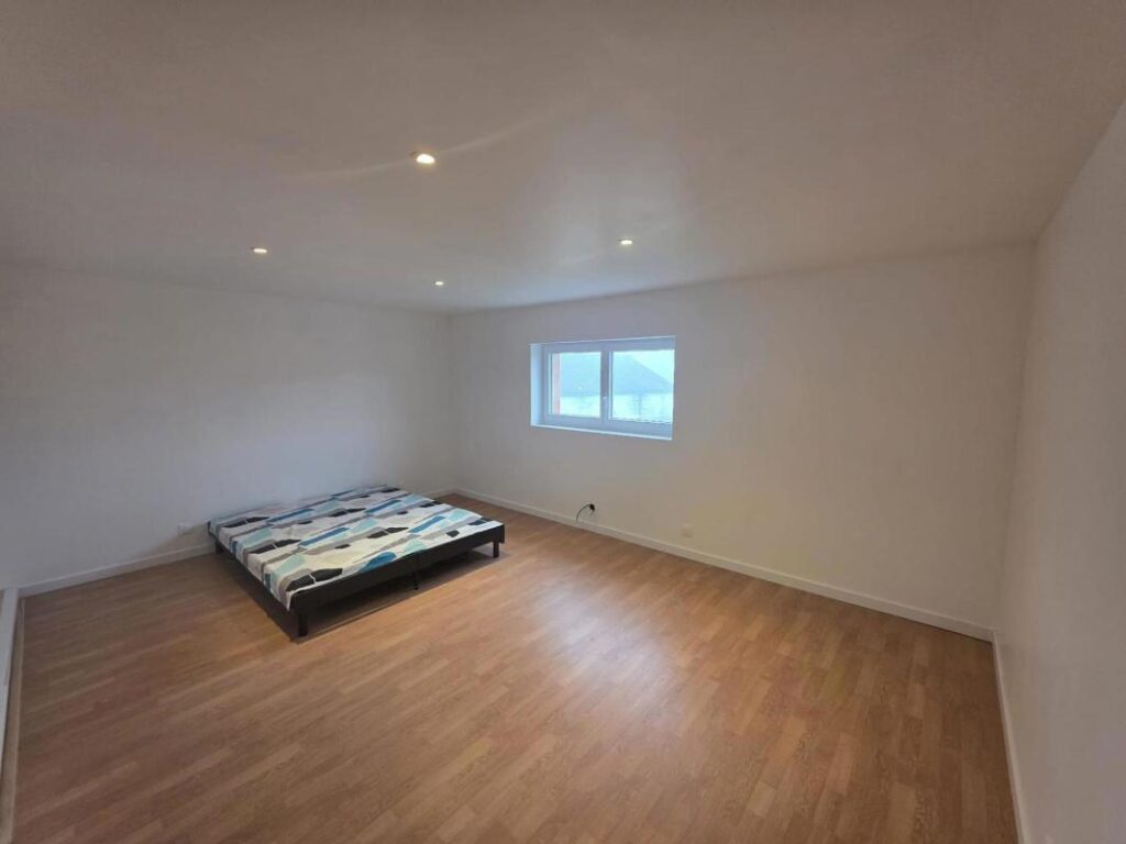 Maison individuelle, semi plain-pied, 5chambres, jardin, garage à TROISVILLES – 5 pièces – 4 chambres – 299 m²