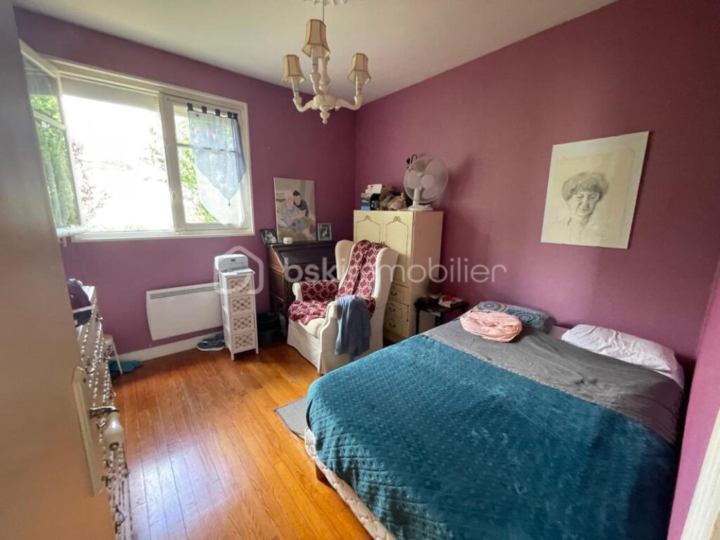 Exclusivité BSK Immobilier – Maison d’exception au cœur de la nature, à 2 minutes du centre-ville – 5 pièces – 3 chambres – 91 m²