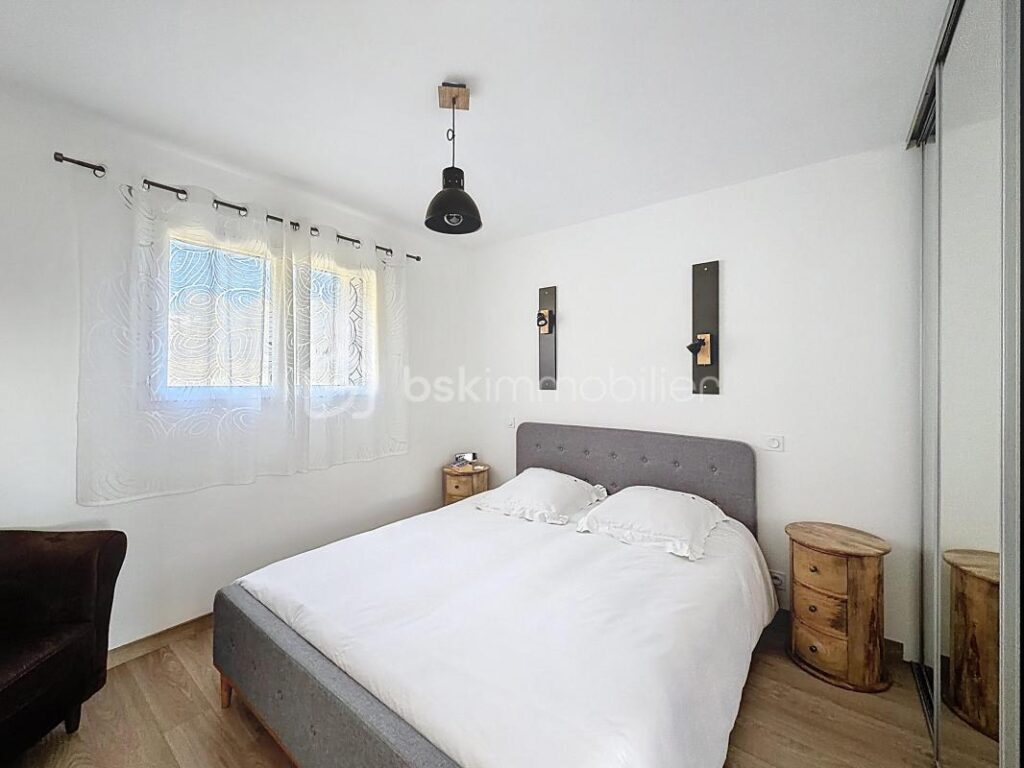 Maison contemporaine 136 m² – terrain 4 000 m² – grand séjour 60 m² – 10 min Redon – 5 pièces – 3 chambres – 136 m²