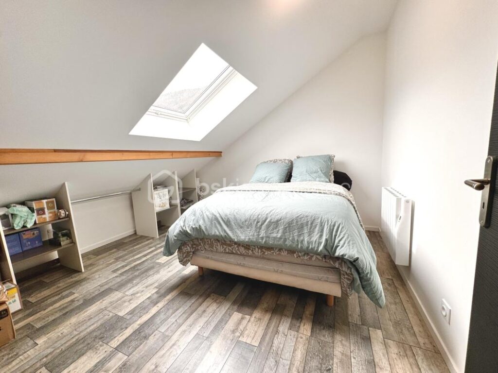 Duplex 143 m² – 1km du lac – 3 chambres – 4 pièces – 3 chambres – 97 m²