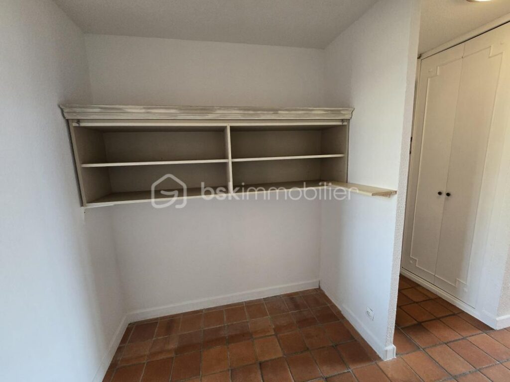 Studio 28m² – Sausset-les-Pins – Proche mer, port et commodités – 1 pièce – 1 chambre – 27 m²