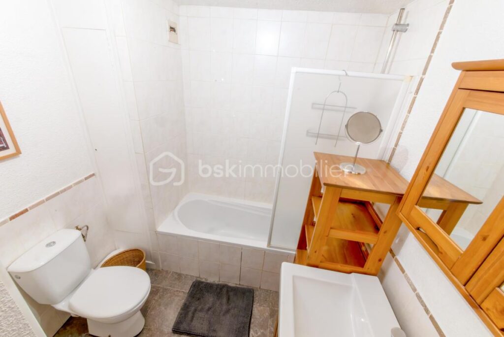 74310 – APPARTEMENT T2 – BALCON VUE MONT–BLANC – CENTRE VILLAGE – BONNE RENTABILITÉ LOCATIVE – 2 pièces – 1 chambre – 28 m²