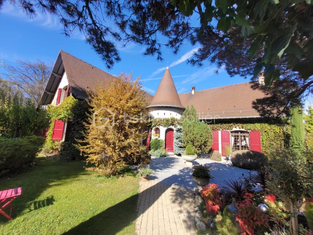 Criel de Voiron Propriété d’Exception Terrain 3766 m² 1 090 000 € – 10 pièces – 6 chambres – 370 m²