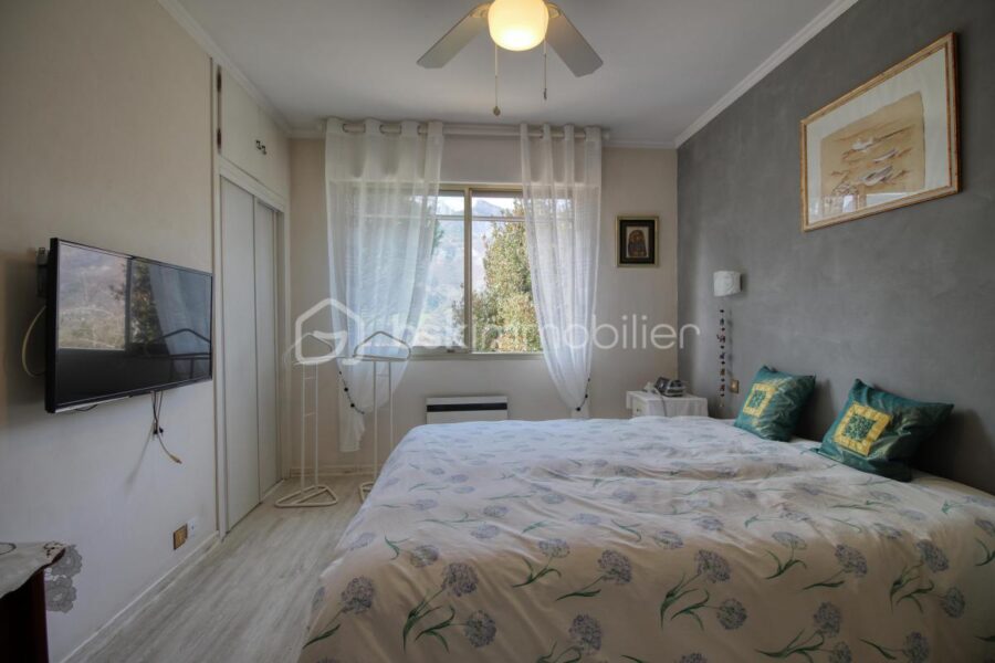 Maison à vendre à Saint martin de la cluze