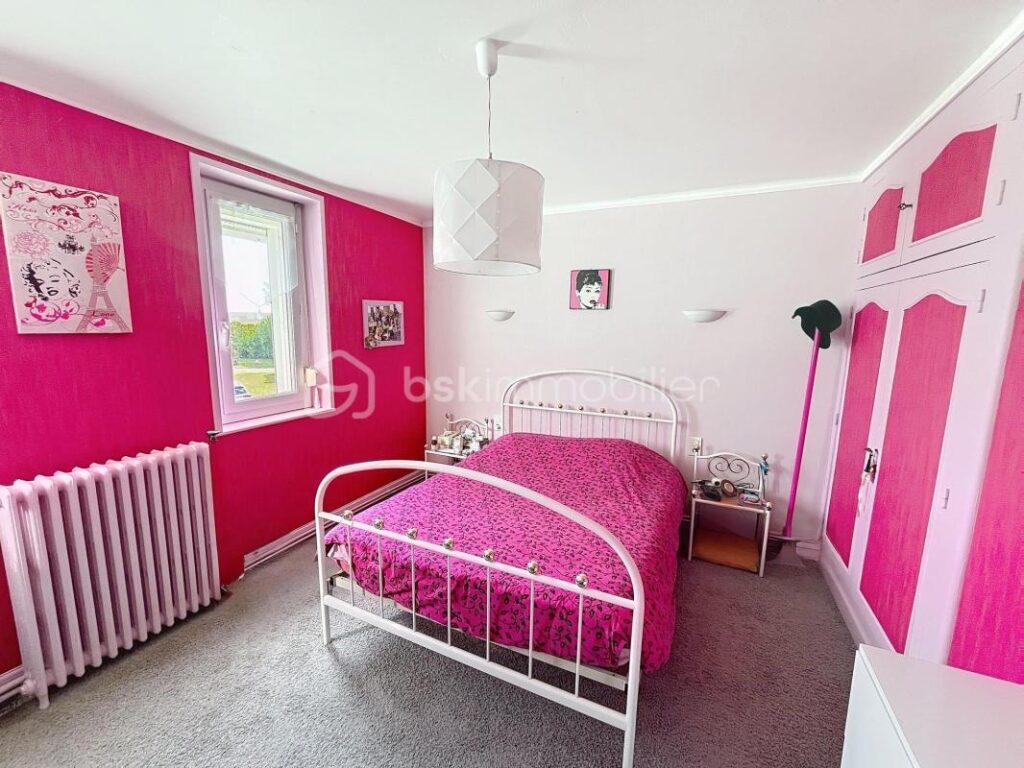 PROPRIETE DE CARACTERE – 7 pièces – 4 chambres – 210 m²