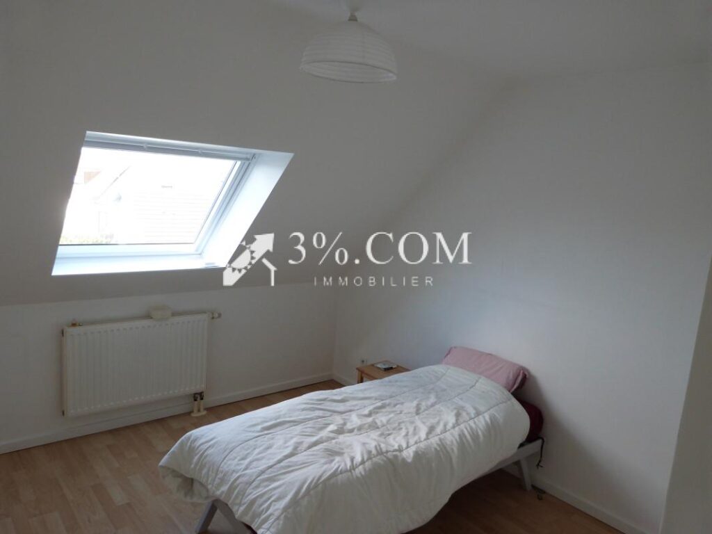 3%.COM-Neudorf : Duplex dernier étage 111m2 Robertsau – 4 pièces – 3 chambres – 91 m²