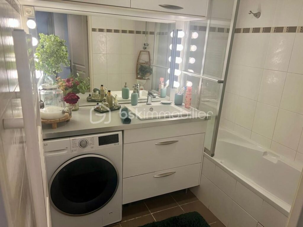 Appartement 100m2 T4 – 4 pièces – 3 chambres – 99 m²