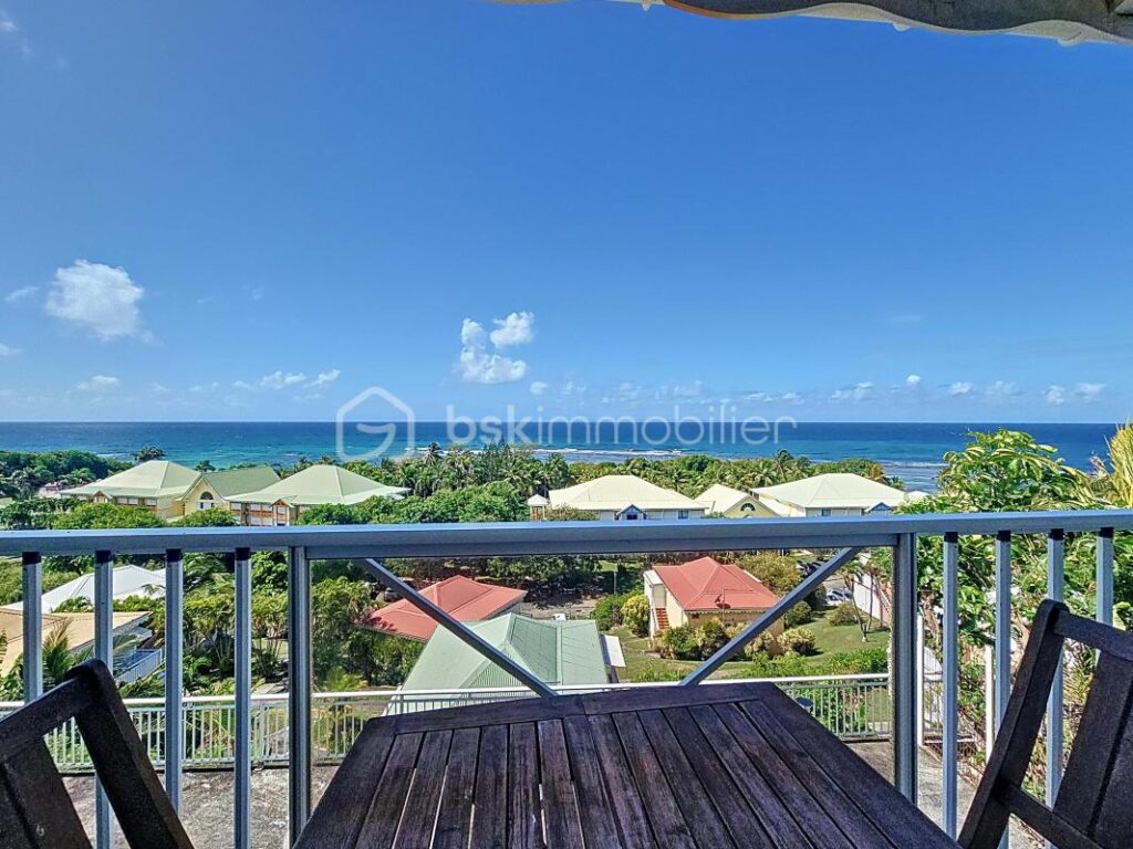 Studio splendide vue mer plage à pied – 1 pièce – 1 chambre – 23 m²