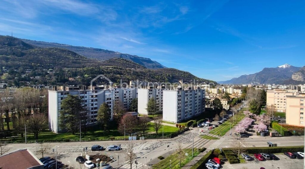 Magnifique T4 avec vue imprenable – 4 pièces – 3 chambres – 80 m²