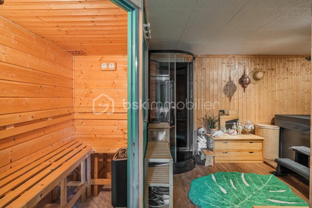Chalet avec piscine et espace bien-être – Mieussy – 5 pièces – 4 chambres – 158 m²