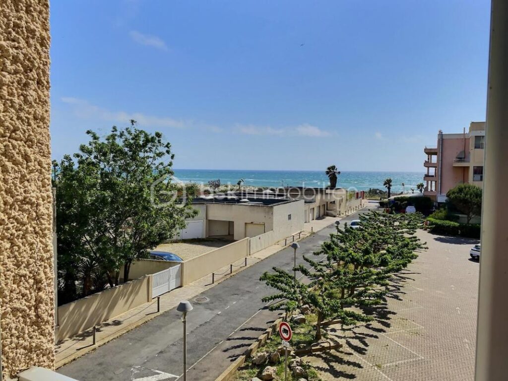 DUPLEX ACCES DIRECT A LA PLAGE – 3 pièces – 2 chambres – 58 m²