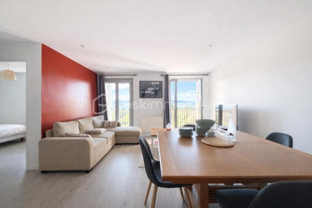 À vendre – Appartement de charme au cœur de Pommiers – 60m² – Vue vignes – 3 pièces – 2 chambres – 60 m²