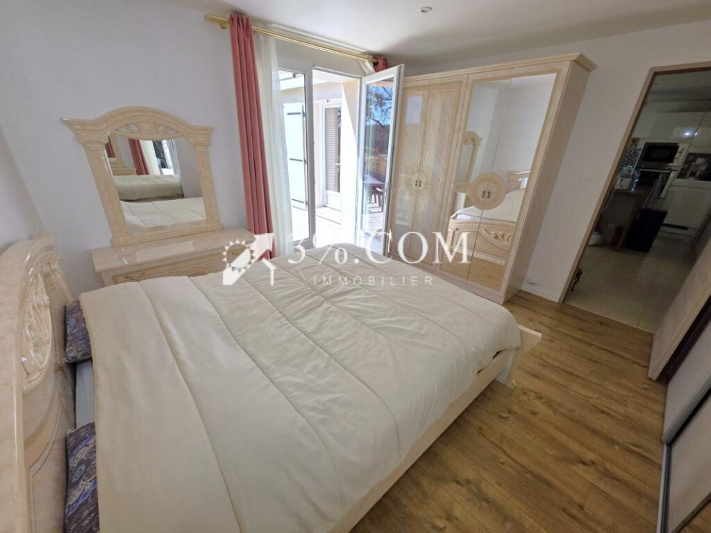 Magnifique villa avec vue incroyable à Valescure – 4 pièces – 3 chambres – 108 m²