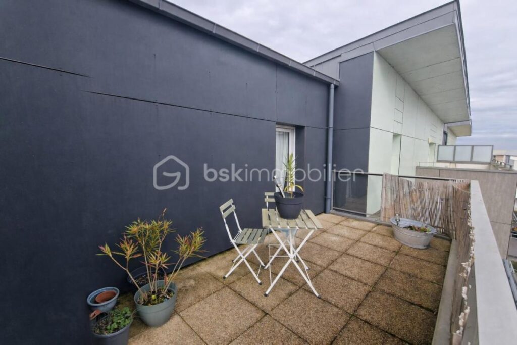 Magnifique appartement 3 pièces avec balcon panoramique et double terrasse – Montlouis-sur-Loire – 3 pièces – 2 chambres – 60 m²