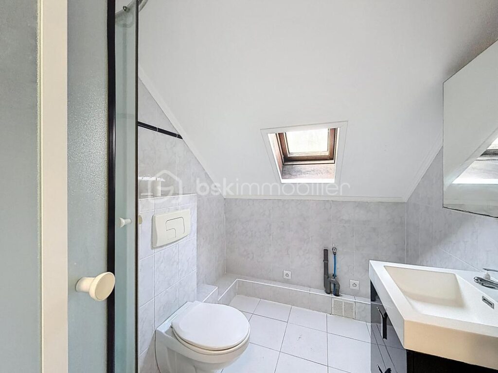 Duplex 4 pièces – 75 m² Carrez, jardin privatif 131 m², terrasse, parking et cave – Saint‑Hubert Montgeron – 4 pièces – 3 chambres – 75 m²