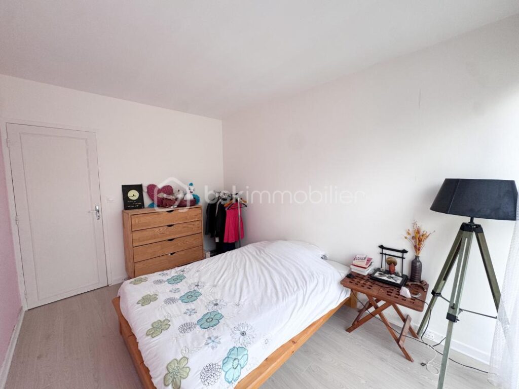 COUP DE CŒUR ASSURÉ – F2 52,14 m² – BALCON VUE PARC – PARKING & CAVE – 2 pièces – 1 chambre – 52 m²