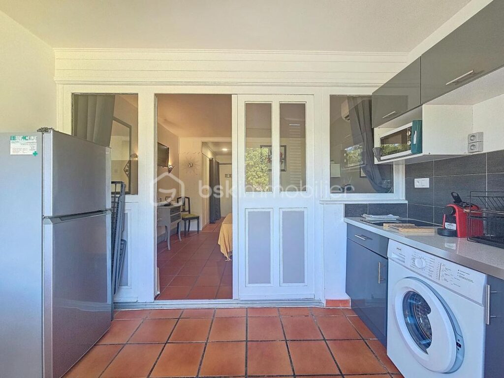 Studio Anse des Rochers plage et piscine – 1 pièce – 1 chambre – 29 m²