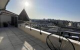 APPARTEMENT AU PIED DE LA GARE_ 2 PIÈCES AVEC GRANDE TERRASSE_ PLACE DE PARKING ! – 2 pièces – 1 chambre – 44 m²