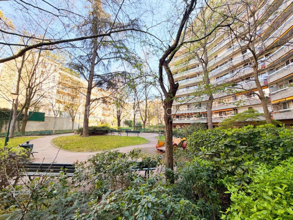 [EXCLUSIVITÉ] Paris 15e – Sérénité et Lumière au cœur des Jardins d’Arcadie – 1 pièce – 1 chambre – 36 m²