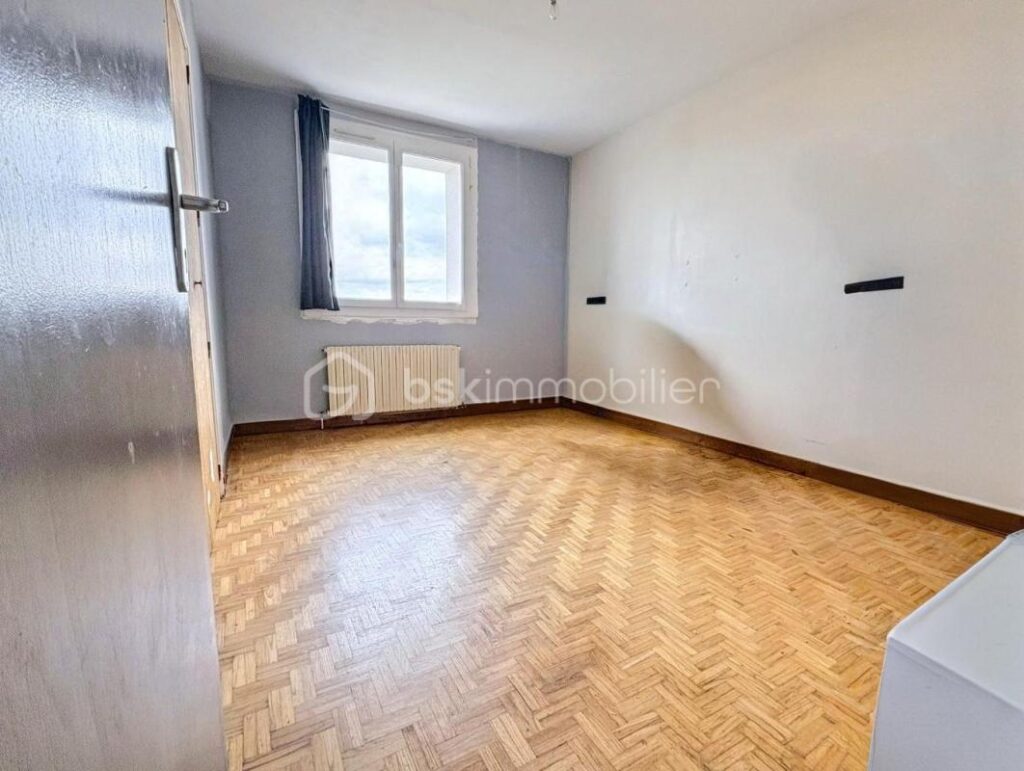 Maison Familiale 6 Chambres – 8 pièces – 6 chambres – 178 m²