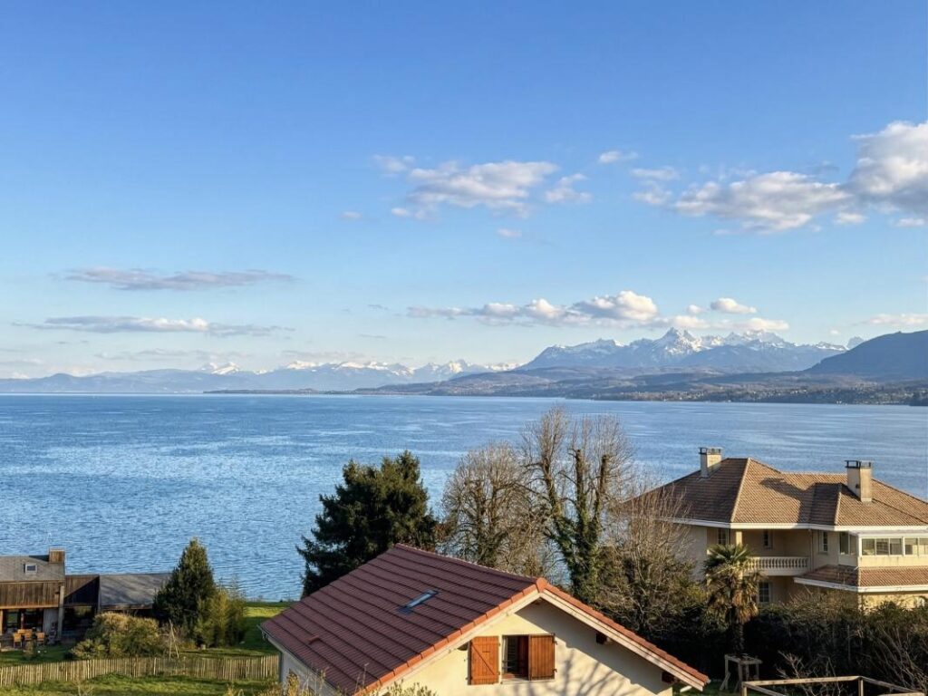 À Vendre : Magnifique T5 Penthouse à la Résidence “Batteur d’Or” – Excenevex – 5 pièces – 4 chambres – 113 m²